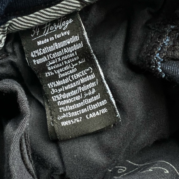 34 Heritage Men’s Charisma Relaxed Straight Mid Jeans - Picture 6 of 6